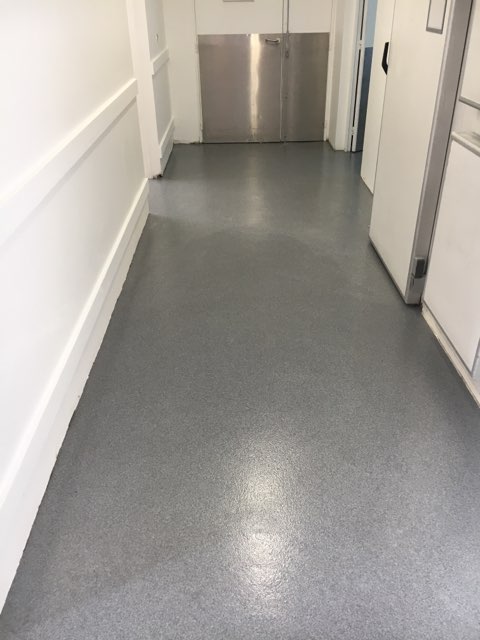 https://www.floordesign-resine.com/w2020/wp-content/uploads/2020/08/FLOORDESIGN-QUARTZ-COLOR-42-1.jpg