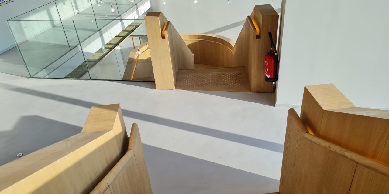 https://www.floordesign-resine.com/w2020/wp-content/uploads/2022/08/beton-cire-a-l-ilot-gaite-montparnasse-1280x640.jpg
